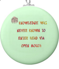 Keychains with words of Chinese wisdom